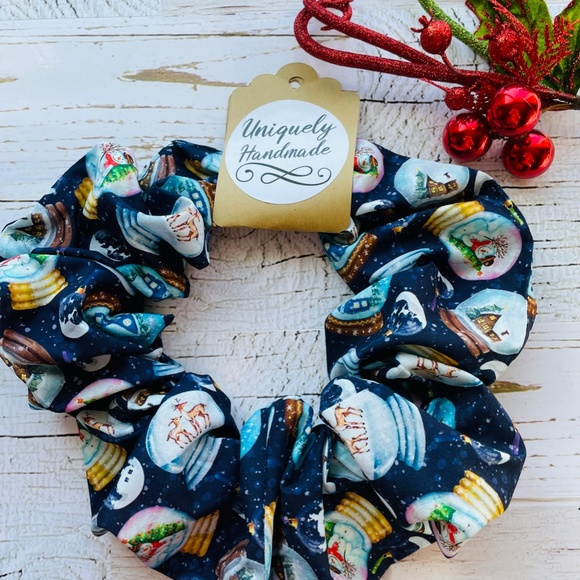 XL Dog Scrunchie ,Photoshoot, Hair Bow and Scrunchie! Match your Best Friend! - Picture 3 of 6